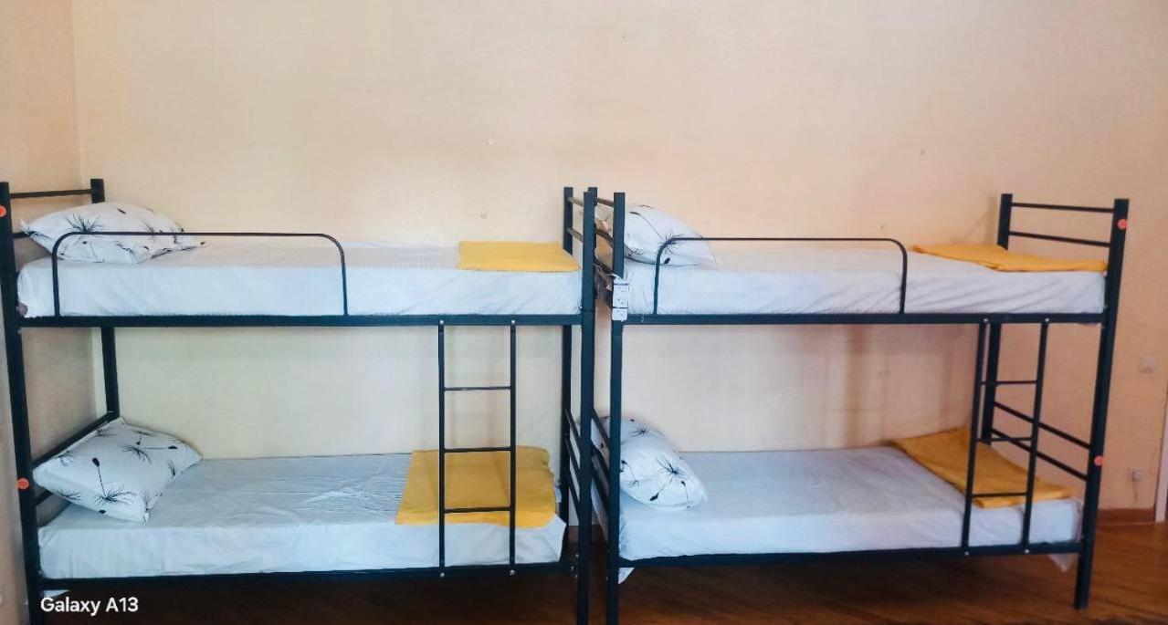 Olympic Hostel エレバン エクステリア 写真