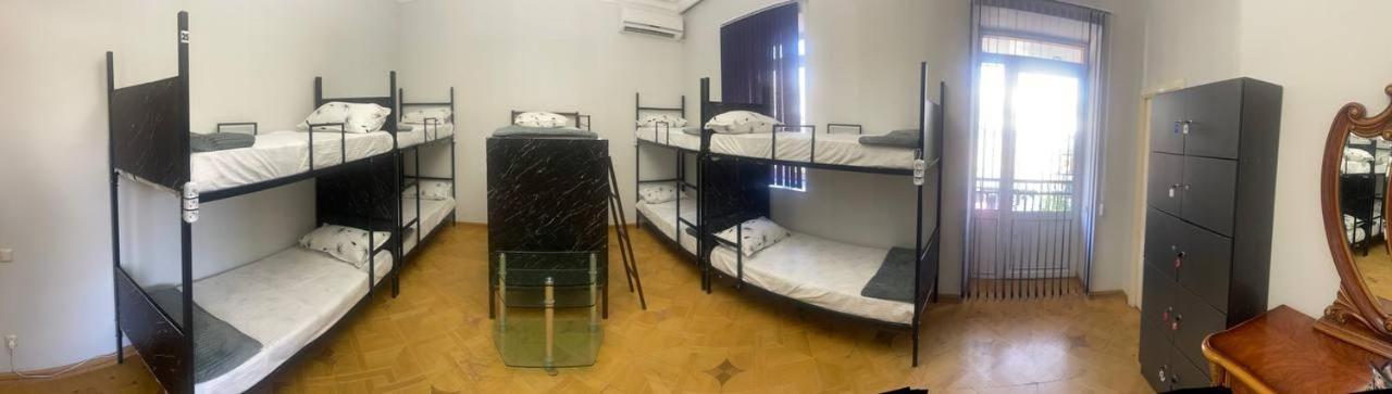 Olympic Hostel エレバン エクステリア 写真